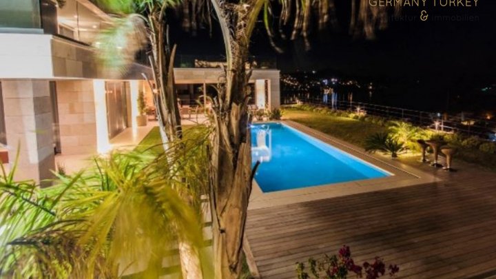 Luxusvilla mit Panoramablick