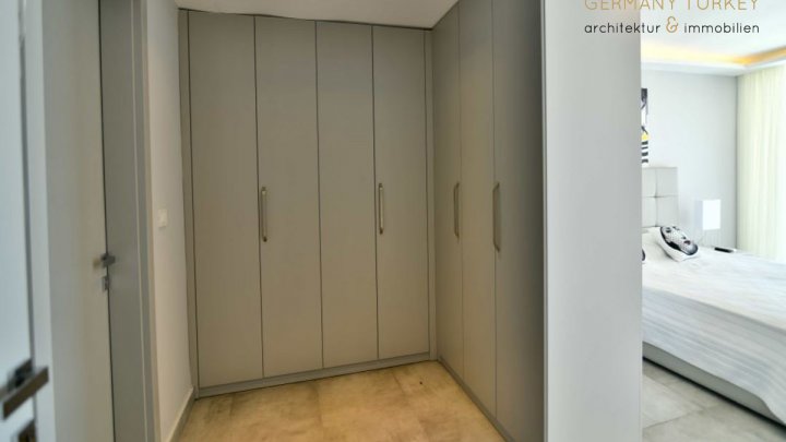 Atemberaubendes Anwesen mit 10 Strandresidenzen zu Verkaufen