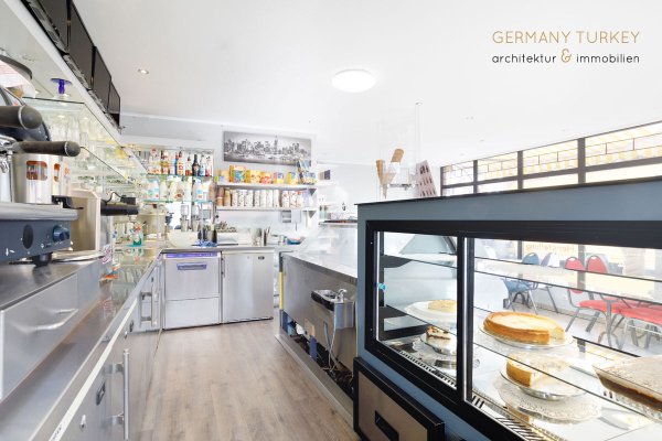 Ein Traum wird wahr: Ihr eigenes prämiertes Eiscafé mitten in Hamburg wartet auf Sie!