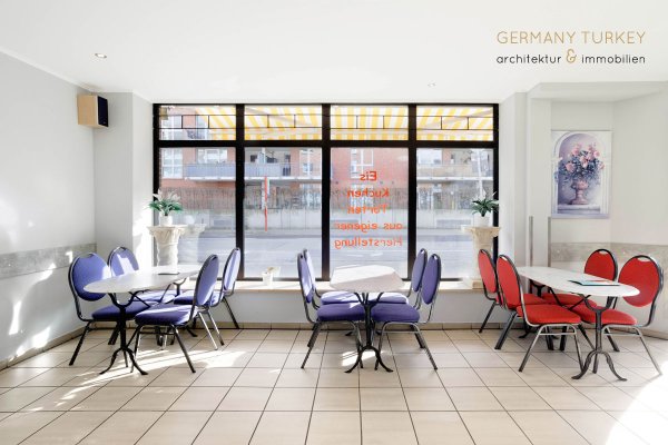 Ein Traum wird wahr: Ihr eigenes prämiertes Eiscafé mitten in Hamburg wartet auf Sie!