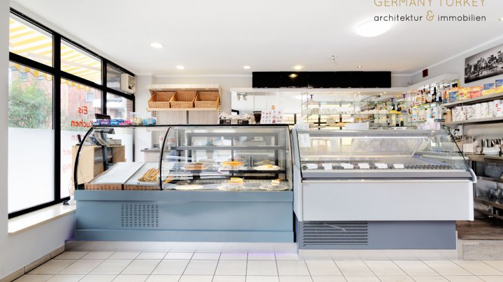 Ein Traum wird wahr: Ihr eigenes prämiertes Eiscafé mitten in Hamburg wartet auf Sie!