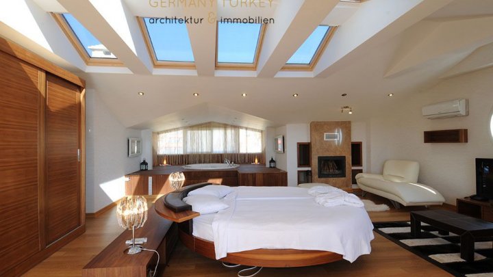 Villen mit atemberaubenden Blick in Luxusresidenz