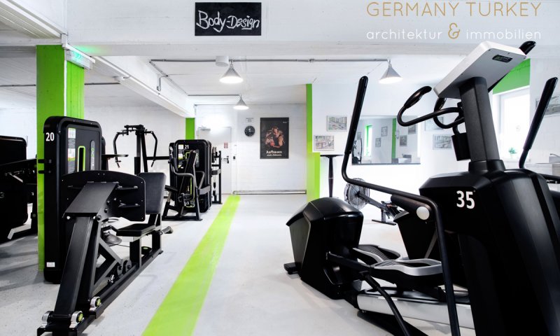            Voll ausgestattetes Fitnessstudio im Hamburger Westen