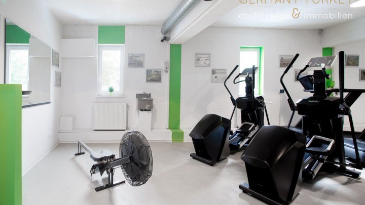            Voll ausgestattetes Fitnessstudio im Hamburger Westen