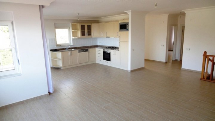wunderschöne, große Wohnung mit Panorama
