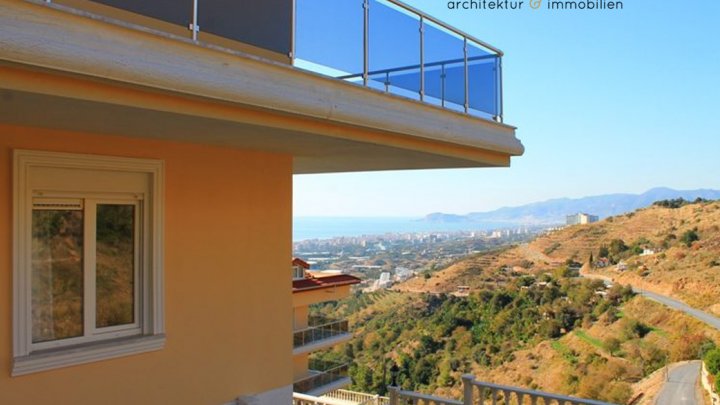 wunderschöne, große Wohnung mit Panorama