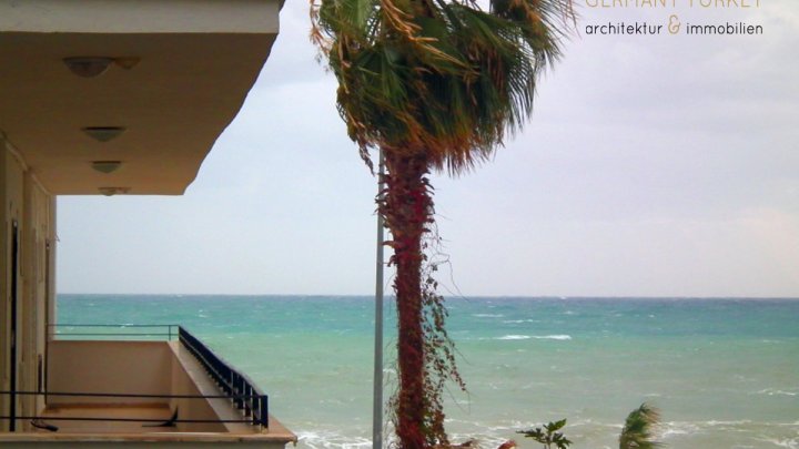 Wohnanlage direkt am Strand und Meerblick