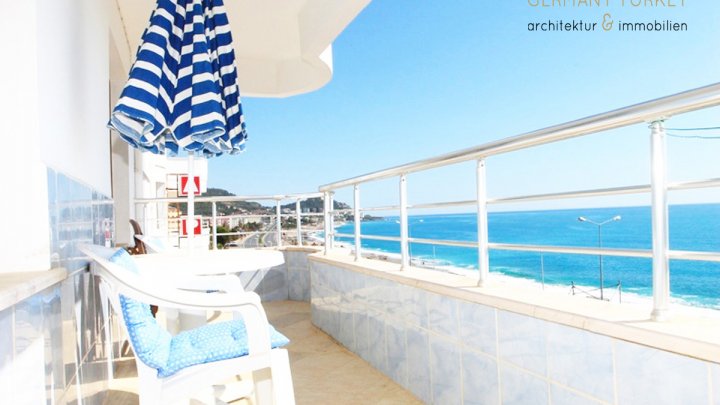 Wohnanlage direkt am Strand und Meerblick