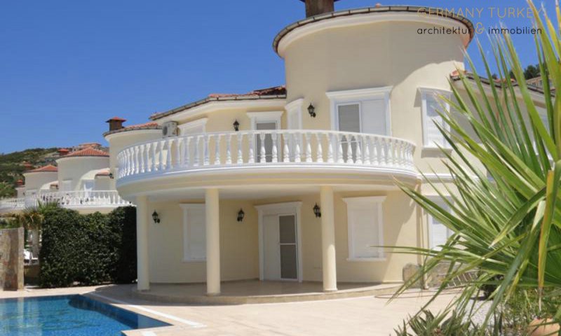 Romantische komplett möblierte Villa
