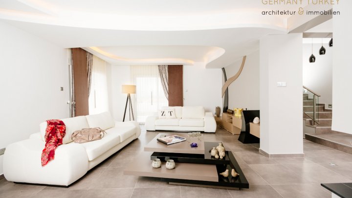 4 SEASONS VILLA